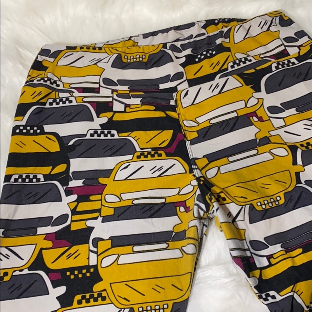 LuLaRoe Tall & Curvy TC Leggings